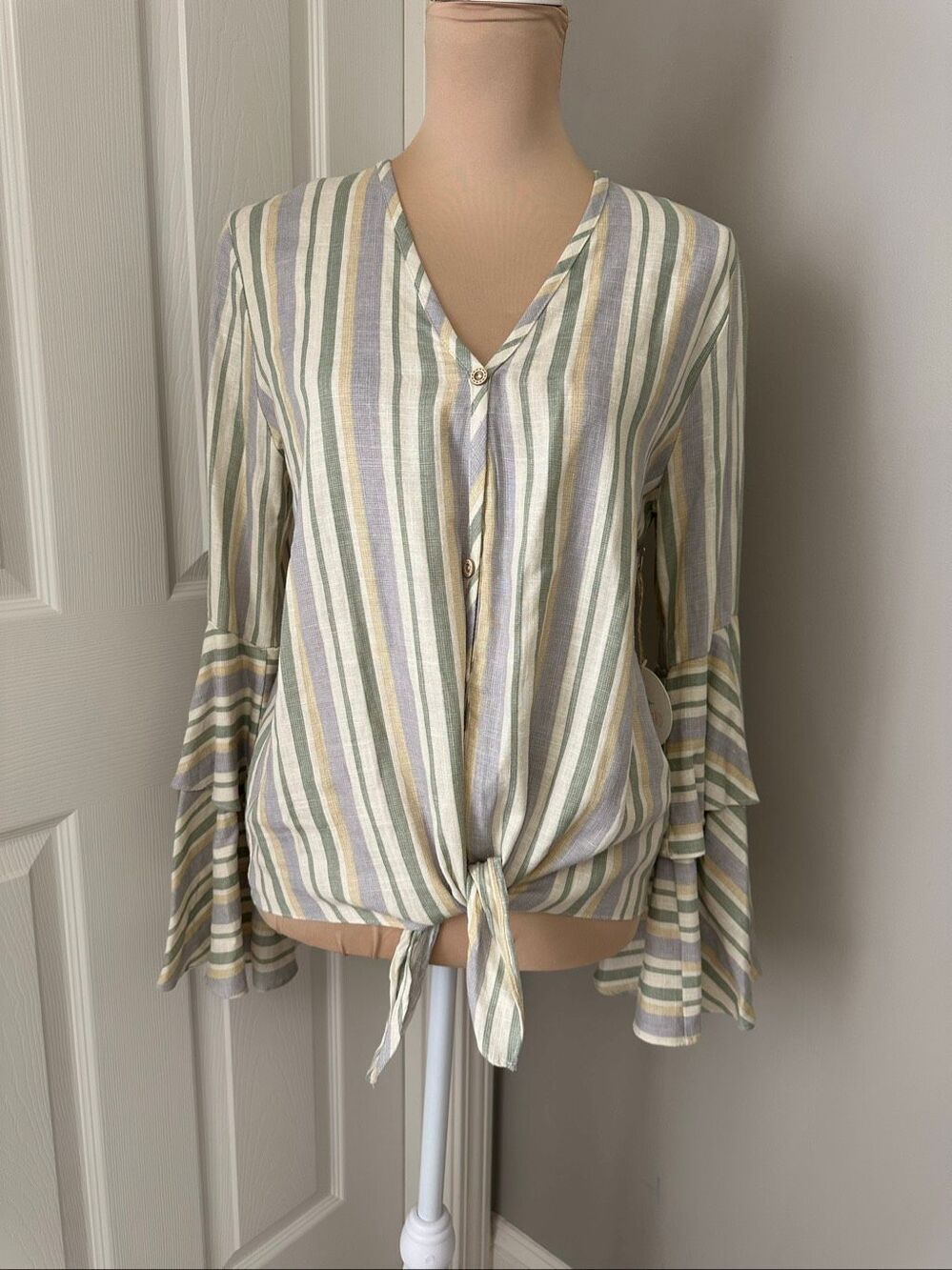 Adorable bell sleeve top